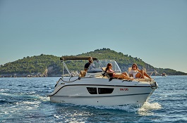 Advanced and affordable watercraft rental services
